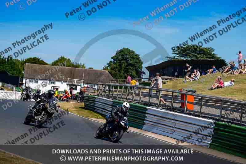 Vintage motorcycle club;eventdigitalimages;mallory park;mallory park trackday photographs;no limits trackdays;peter wileman photography;trackday digital images;trackday photos;vmcc festival 1000 bikes photographs